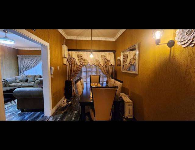 3 BEDROOM HOUSE FOR SALE IN RANDFONTEIN CENTRAL